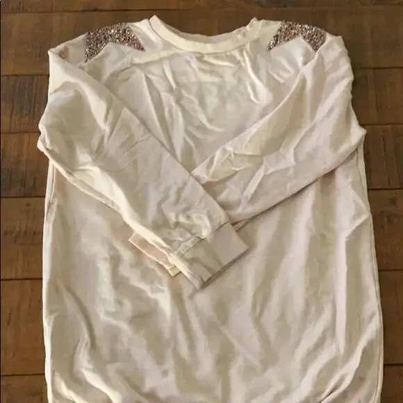 Women's Pink Star Embellished Sweater - Picture 2 of 4